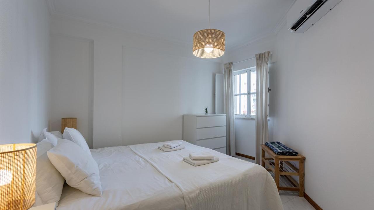 Bright 1bdr W/balcony By Lovelystay